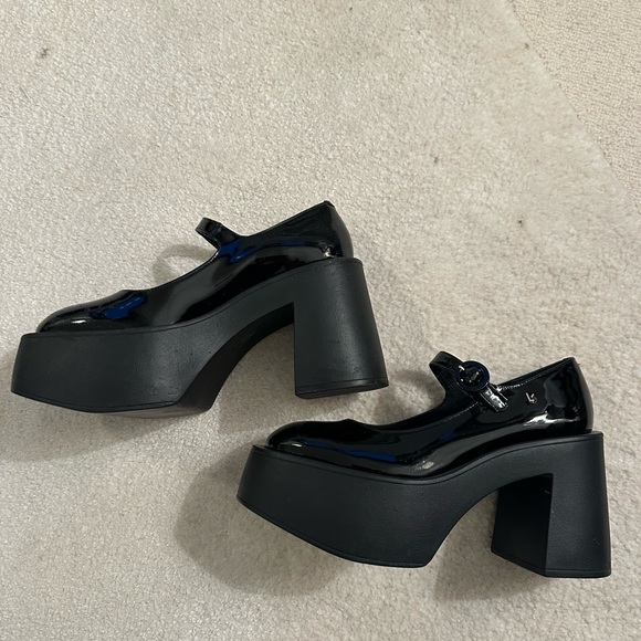Larroude Platform Mary Jane’s - Picture 4 of 5